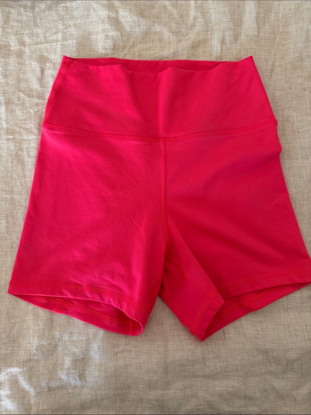 Fleo Hot Pink High-Rise Bike Shorts True high contour